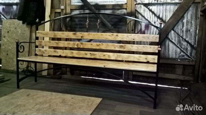 Скамейка садовая