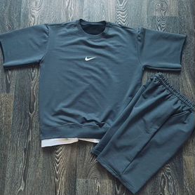 Спортивный костюм Nike футболка и шорты графитовый