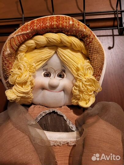 Традиционная кукла с кармашками панно подвесная