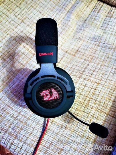 Игровые наушники с микрофоном Redragon Aspis Pro