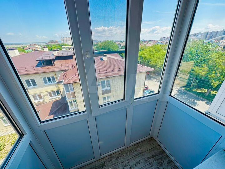 2-к. квартира, 83 м², 5/5 эт.
