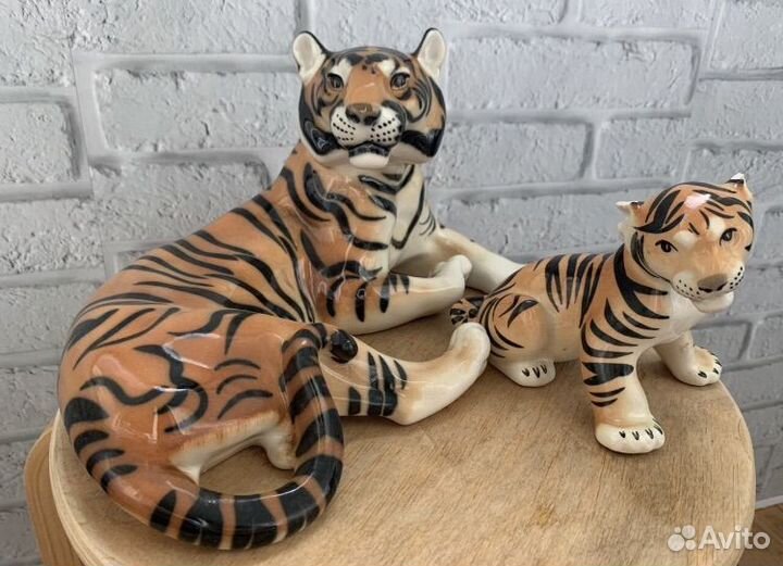 Фарфоровые статуэтки