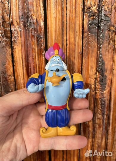 Фигурка из Макдональдса Джин 2001 года