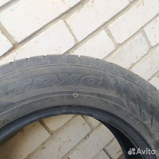 Toyo Winter Tranpath TX 215/65 R16 98