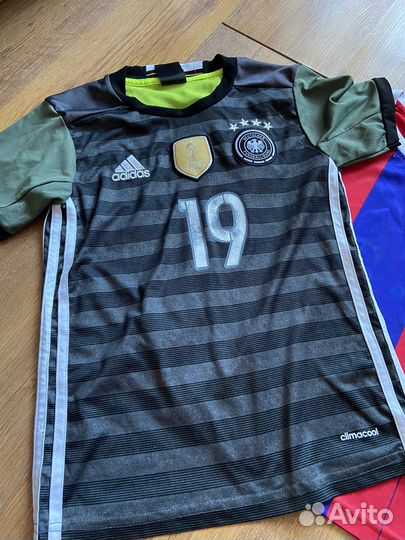 Детская футбольная форма пакетом