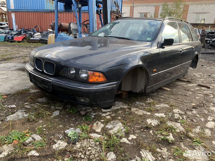 Bmw e39 в разборе