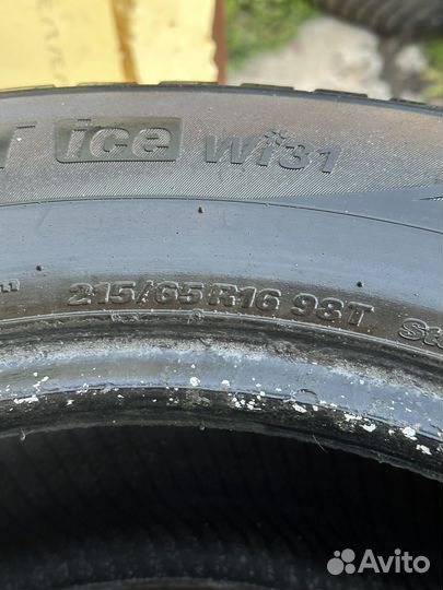Kumho WinterCraft Ice WI31 215/65 R16 93T
