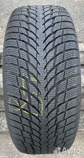 Nokian Tyres WR Snowproof P 235/55 R17