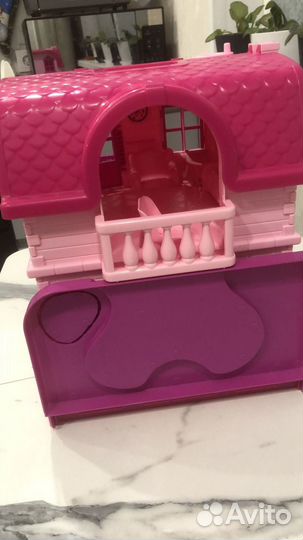 Домик для кукол с мебелью