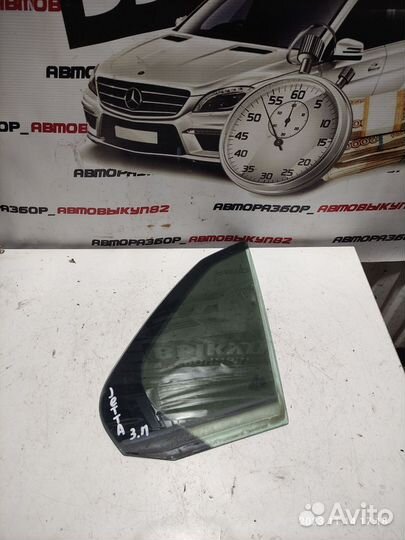 Форточка двери задняя правая Volkswagen Jetta V