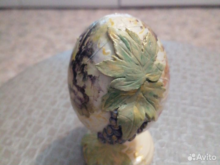 Фигурка из дерева