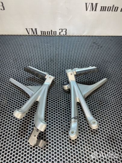 Подножки пассажира honda vfr 1200 2010-16