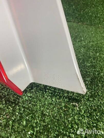 Стоп-сигнал задний левый Toyota Premio ZRT265