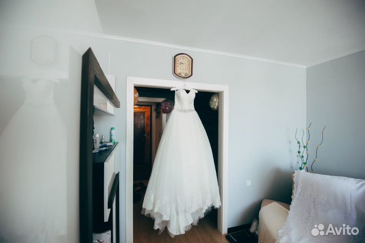 Свадебное платье 42 44 бу