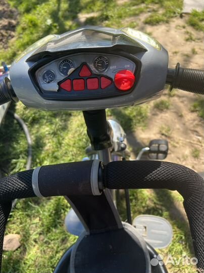 Детский велосипед с родительской ручкой