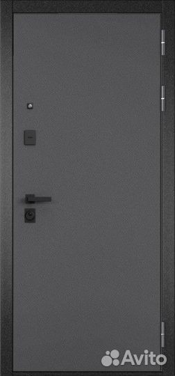 Входная дверь