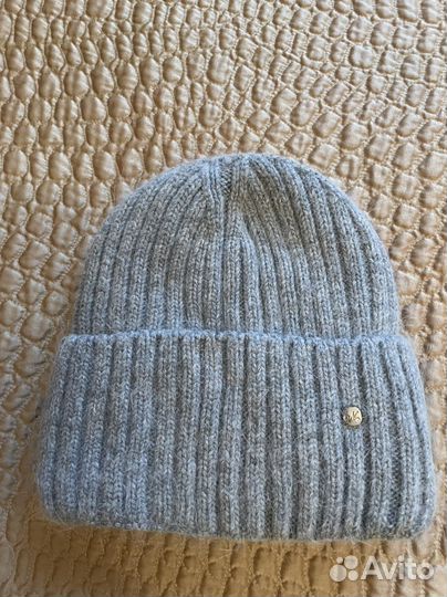 Шапка из ангоры новая
