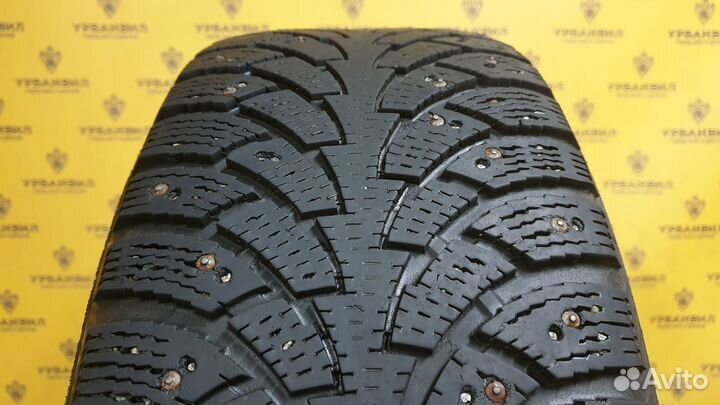 Nokian Tyres Hakkapeliitta 4 215/55 R16 97T