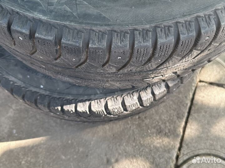 Bridgestone Ice Cruiser 7000 175/70 R14 84B