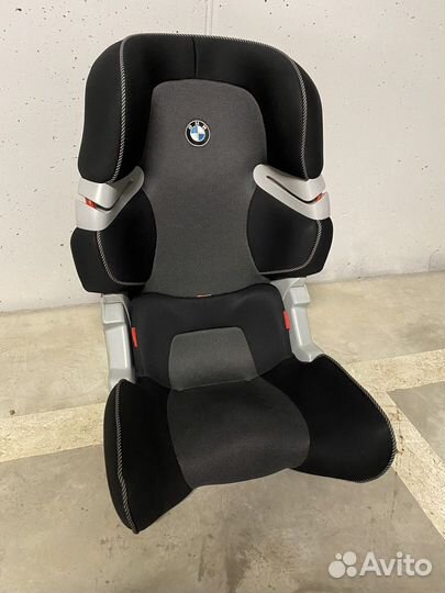 Детское автокресло BMW