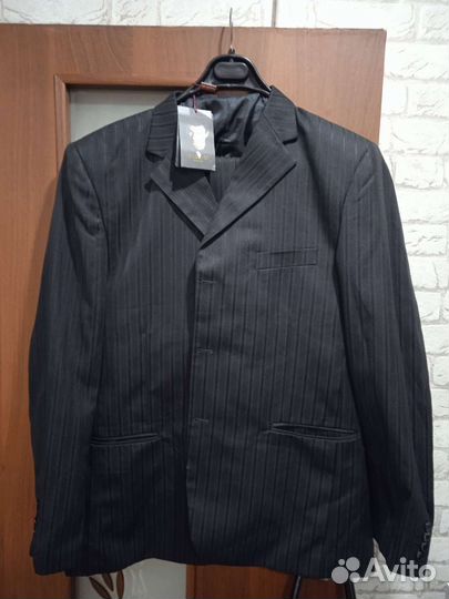 Костюм мужской новый