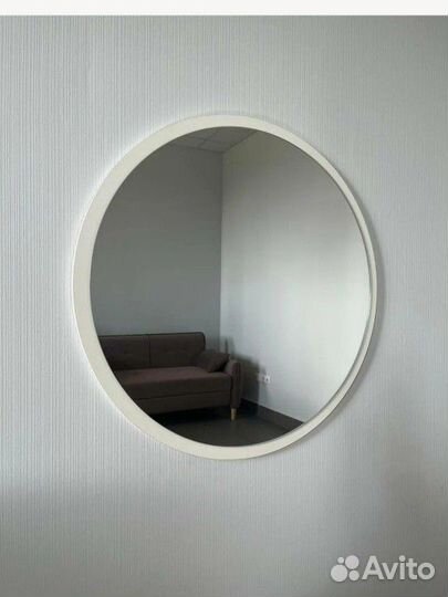 Зеркало настенное круглое в раме