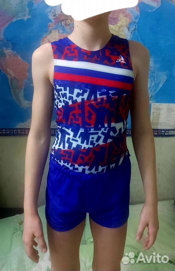 Гимнастический купальник, рост 140-146
