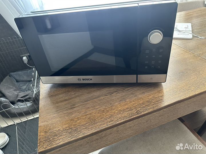 Микроволновая печь Bosch Serie 2 FEL053MS2 черный