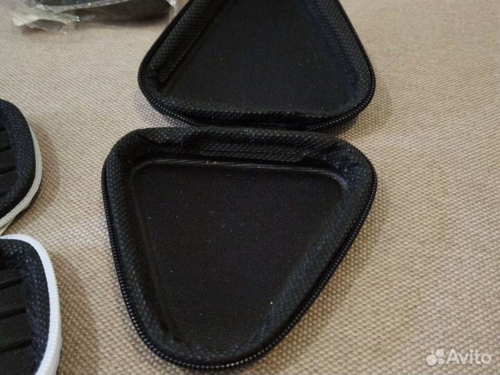 Футляр для наушников и другой мелочи