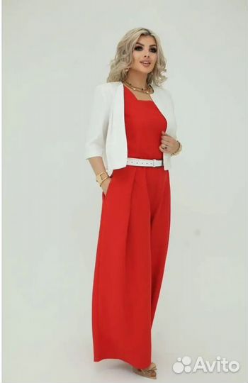 Костюм женский
