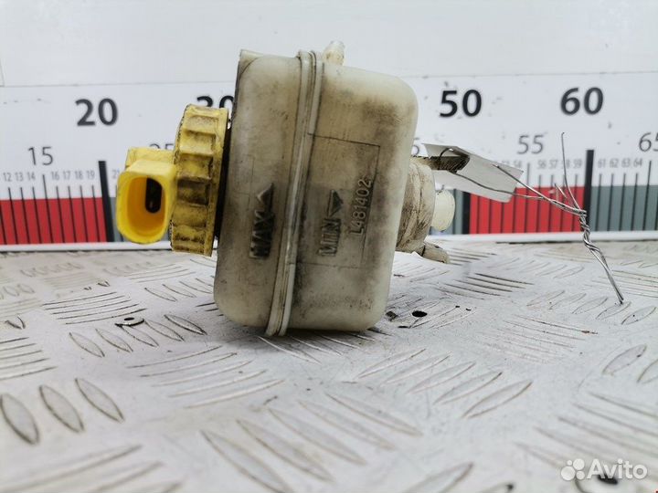 Бачок тормозной жидкости для Audi A3 8L 1J1611301B
