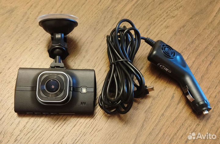 Видеорегистратор Prestigio RoadRunner 330i