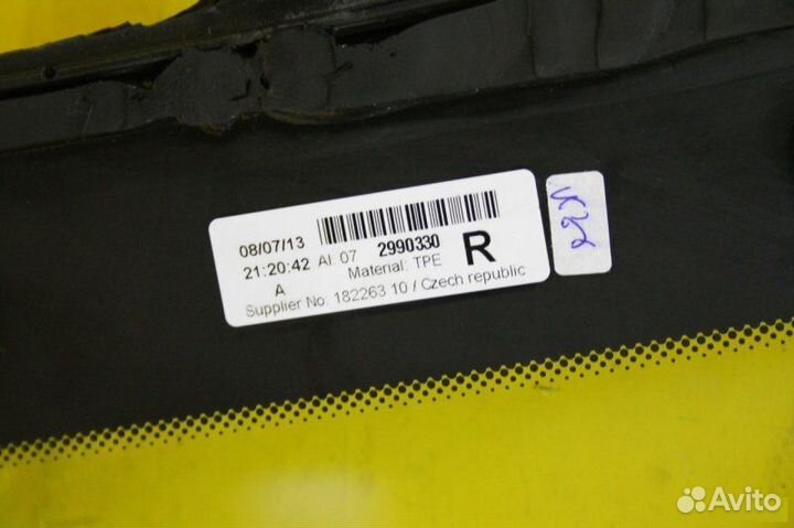 Стекло крыла заднее правое Bmw X1 E84 2009-2015