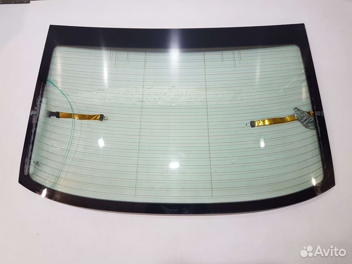 Стекло заднее двойное с дефектом ауди а8 audi s8