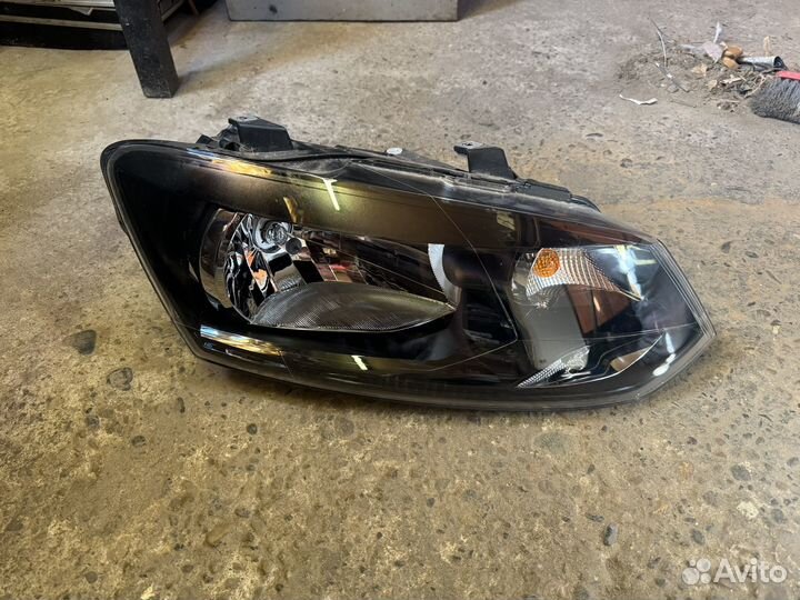 Фары volkswagen polo правая