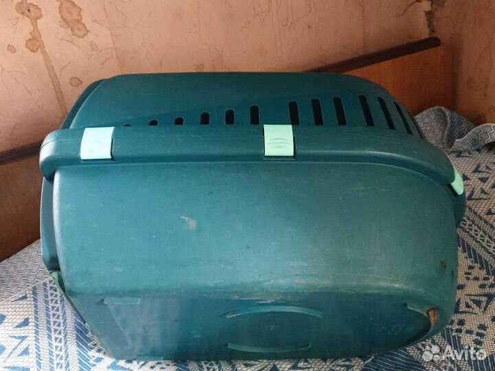 Переноска для кошек и собак