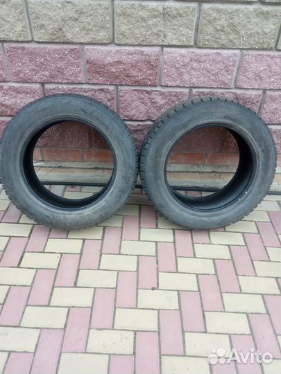 Goodyear UltraGrip 500 235/60 R18