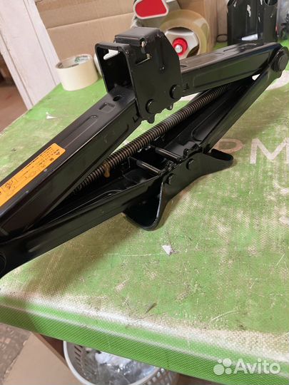 Домкрат Nissan x trail t31