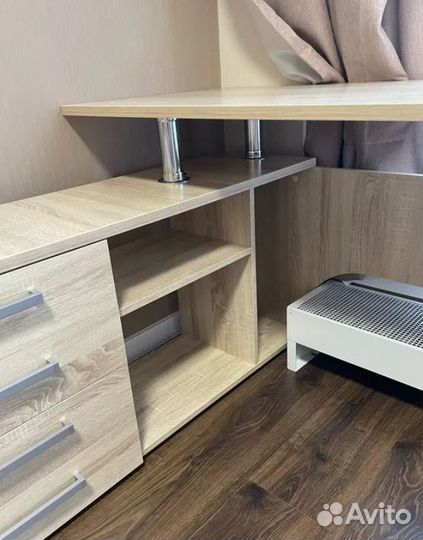 Стол компьютерный новый угловой