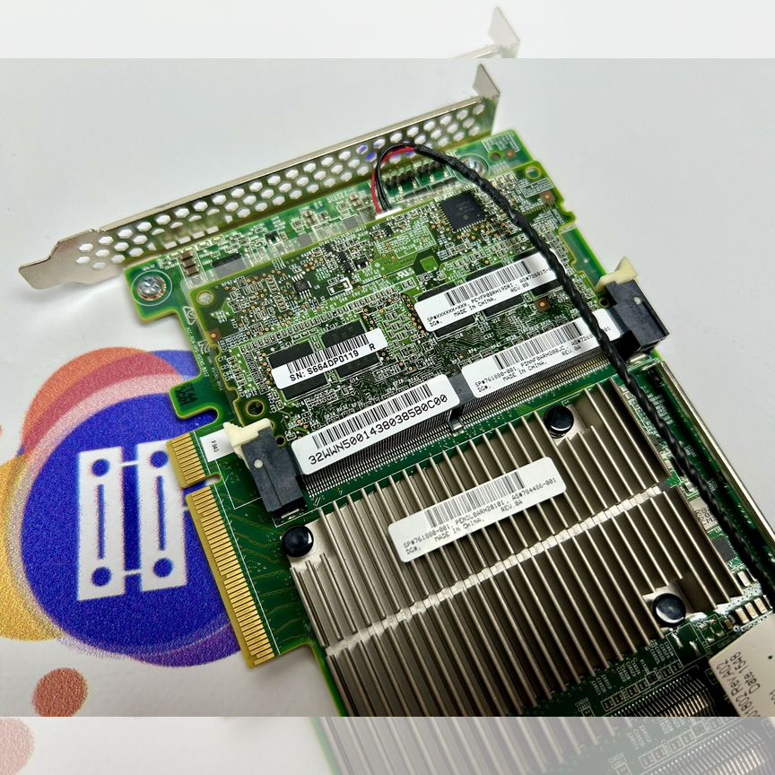 [726897-B21] Контроллер Sas Hp P840 4gb 761880-001 726897-B21