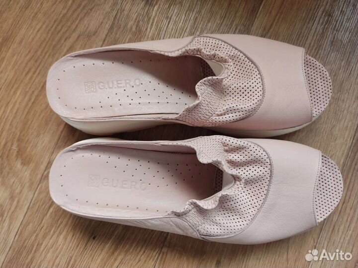 Шлепанцы женские кожаные