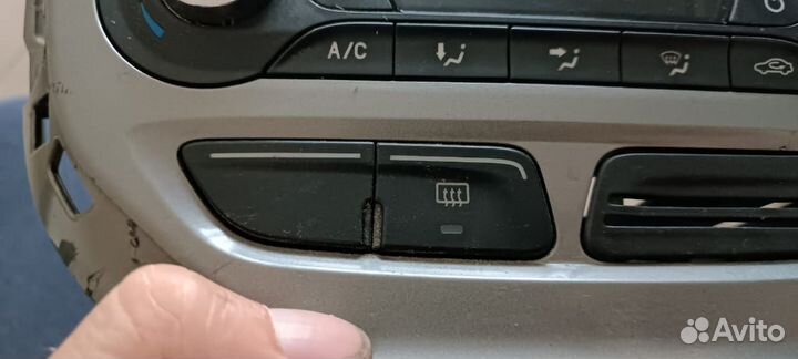 Кнопка обогрева Ford Focus 3