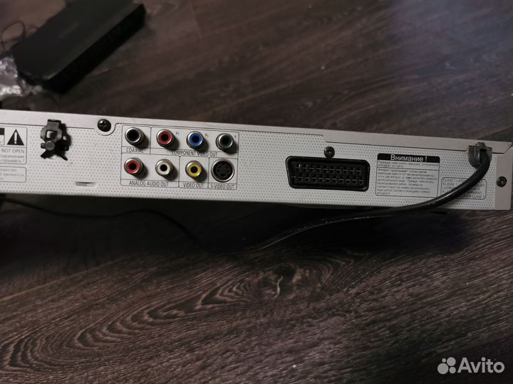 Dvd плеер Samsung P142