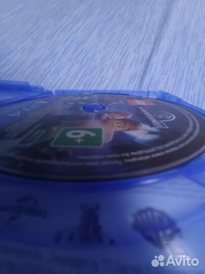 Диск на ps4 Lego 