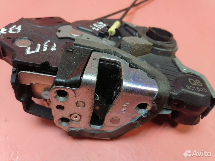 Замок двери передней правой Toyota RAV 4 2006-2013