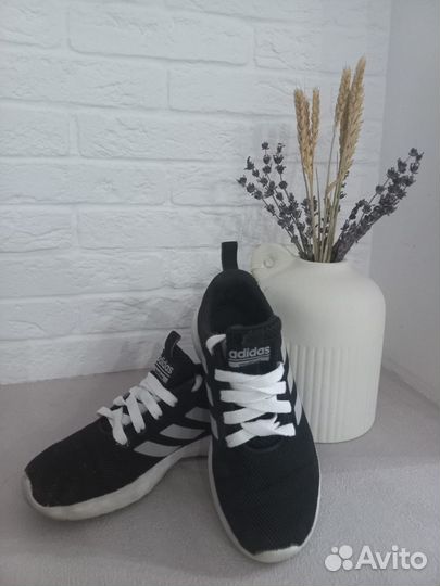 Кроссовки adidas