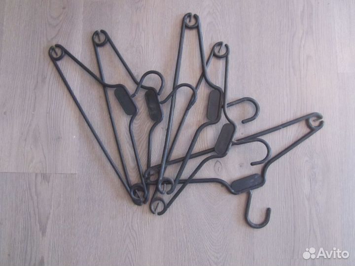 Вешалки) Плечики.прочный пластик