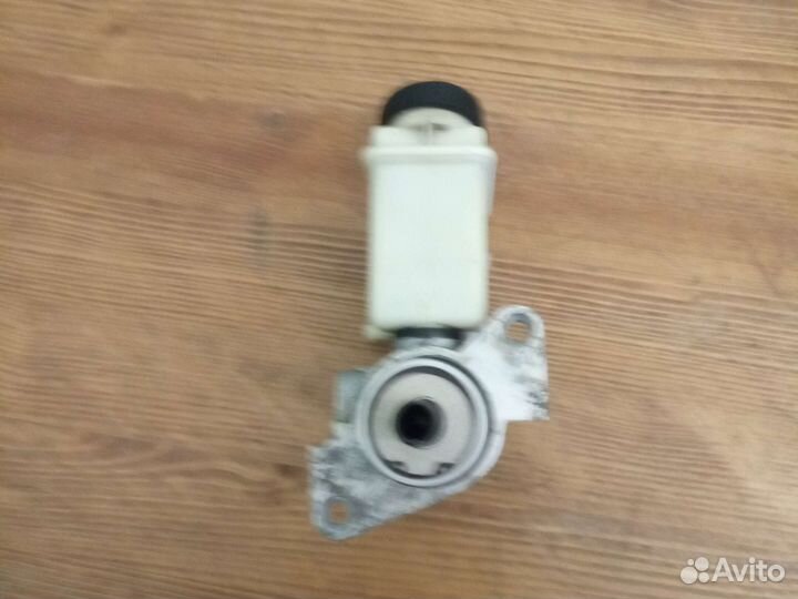 Главный тормозной Шевроле Лачетти универсал 2007г