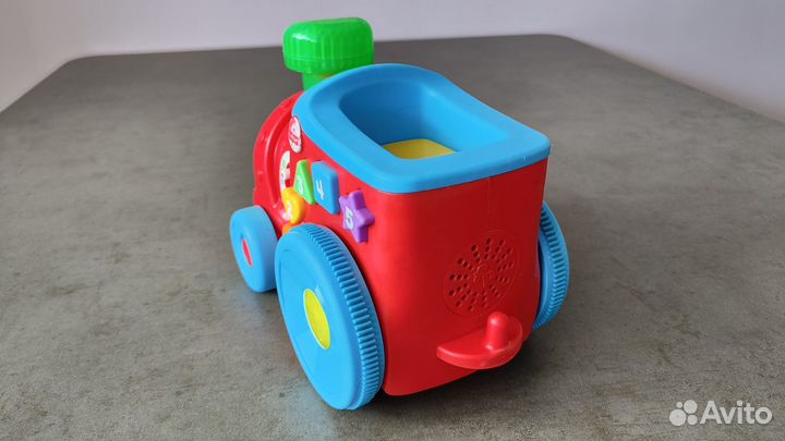 Паровозик Учёного Щенка от Fisher Price