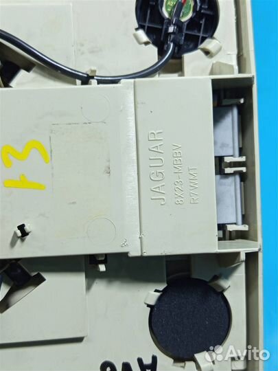 Плафон освещения потолочный, передний Jaguar XJ X